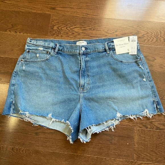 Abercrombie The Mom Jean High Rise Jean Short - Picture 1 of 3